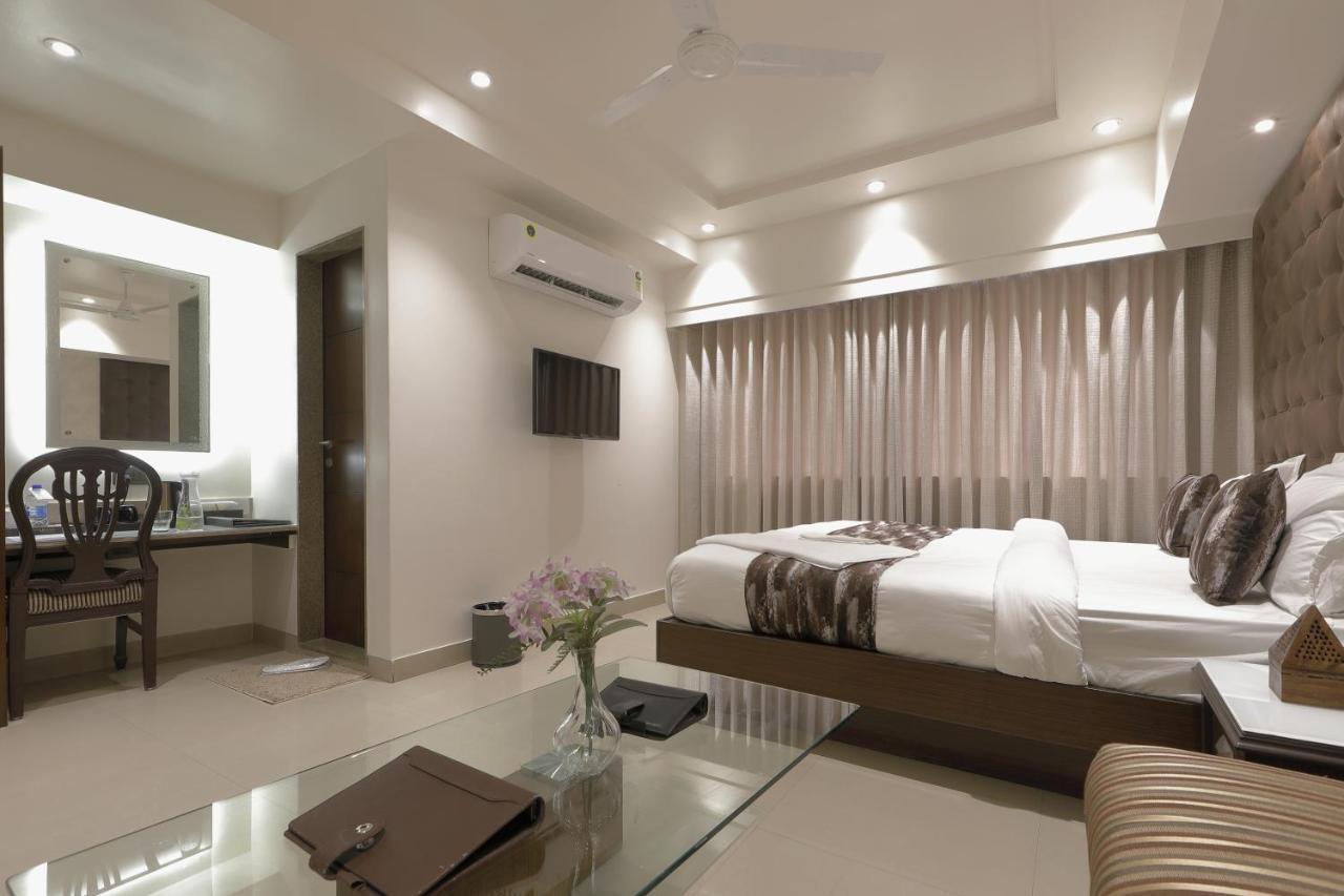 Hotel Ariana Residency Mumbai Exterior photo