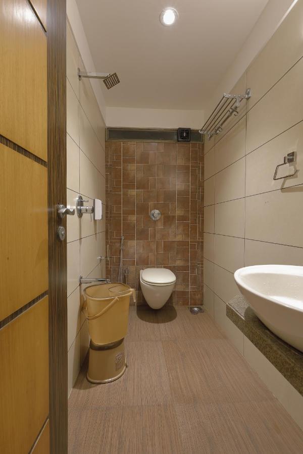 Hotel Ariana Residency Mumbai Exterior photo