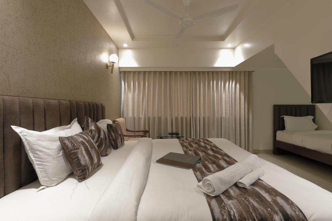 Hotel Ariana Residency Mumbai Exterior photo