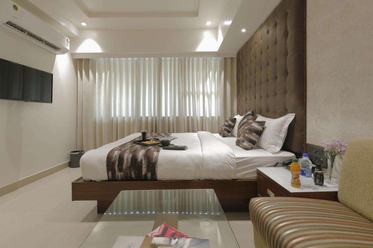 Hotel Ariana Residency Mumbai Exterior photo