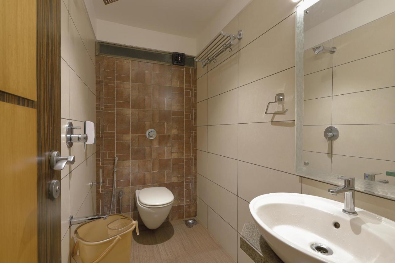 Hotel Ariana Residency Mumbai Exterior photo
