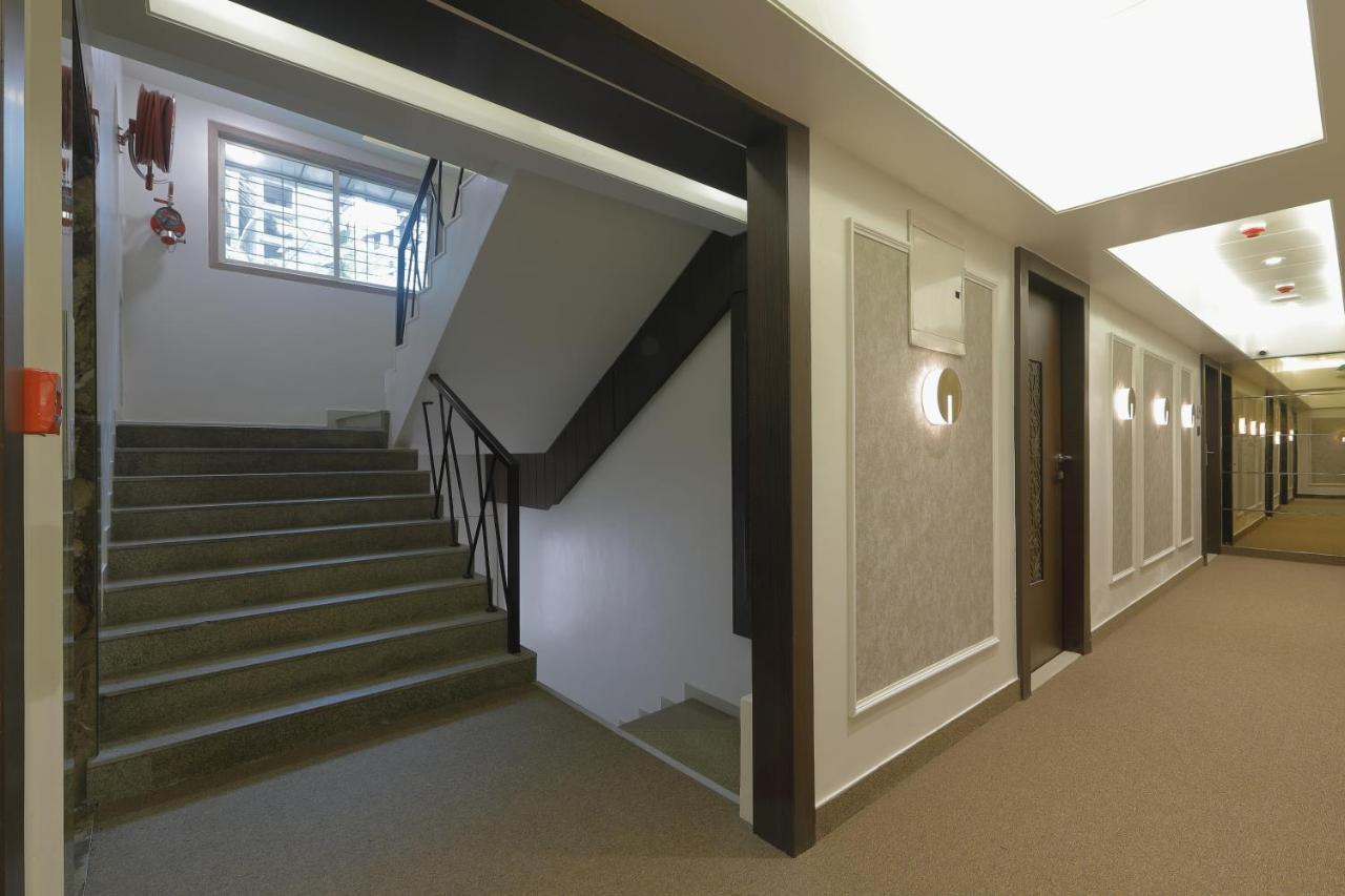 Hotel Ariana Residency Mumbai Exterior photo