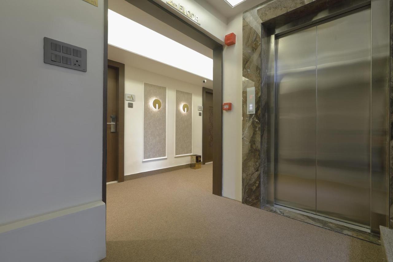 Hotel Ariana Residency Mumbai Exterior photo
